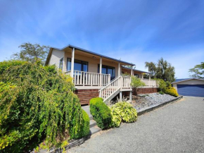 Te Anau Mountain Views